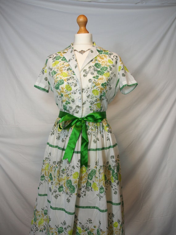 Stunning 1950s green floral shirt dress from 'Ric… - image 4