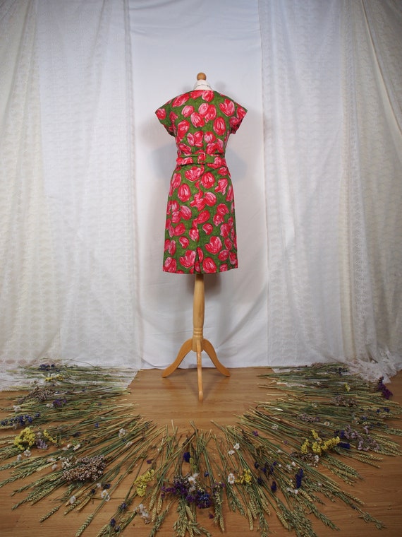 Amazing 1950s tulip floral wiggle dress! - image 4