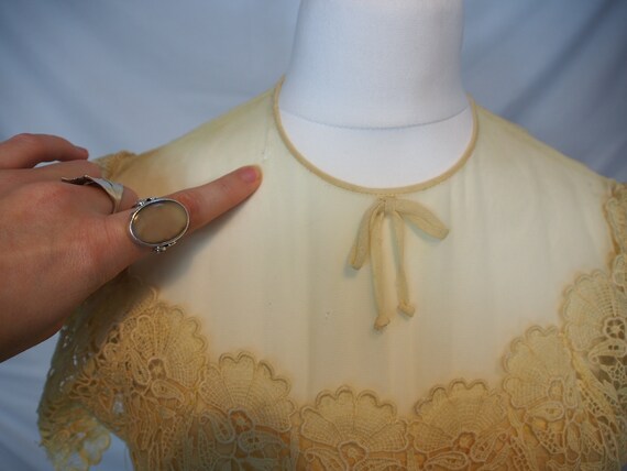 Beautiful 1950s pastel yellow Fred Perlberg maxi … - image 4