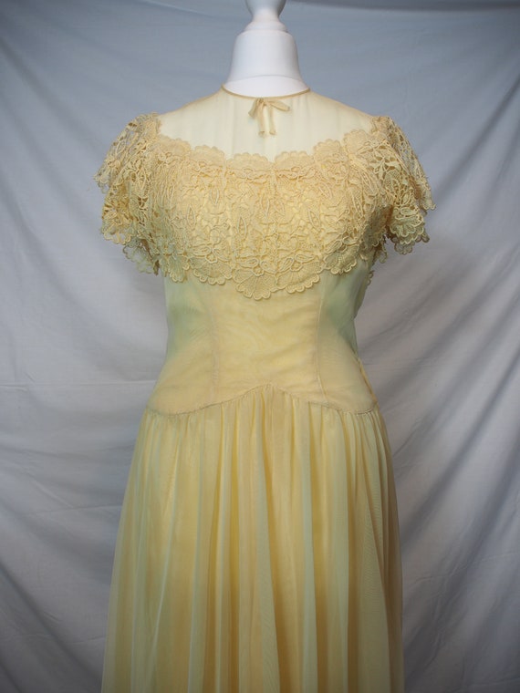 Beautiful 1950s pastel yellow Fred Perlberg maxi … - image 3