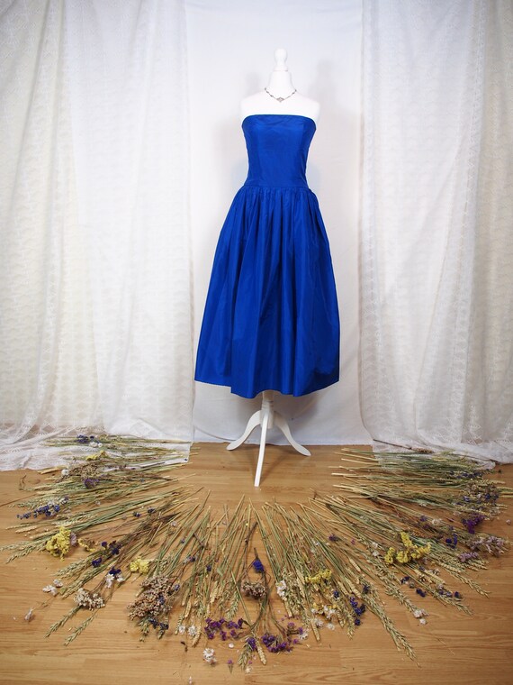 Amazing 1980s does 50s electric blue bustier satin