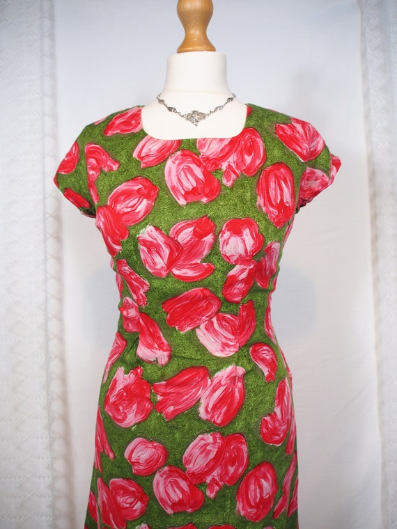 Amazing 1950s tulip floral wiggle dress! - image 3