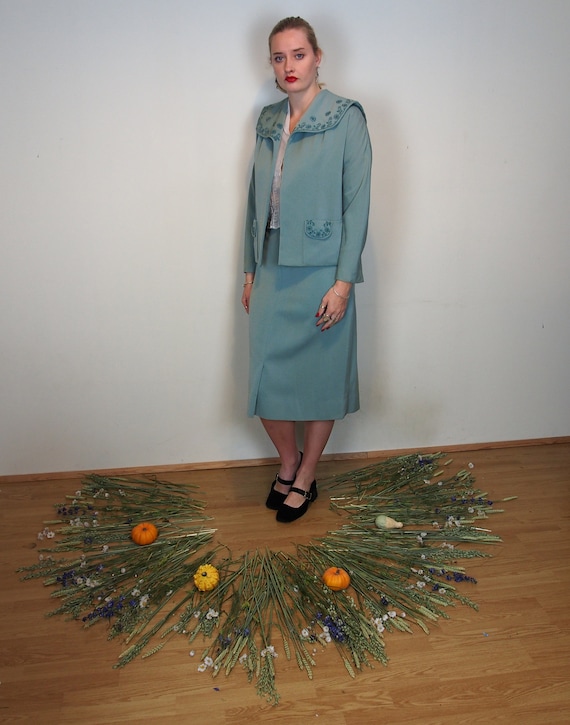 Marvellous 1940s Medium seafoam green two-piece su