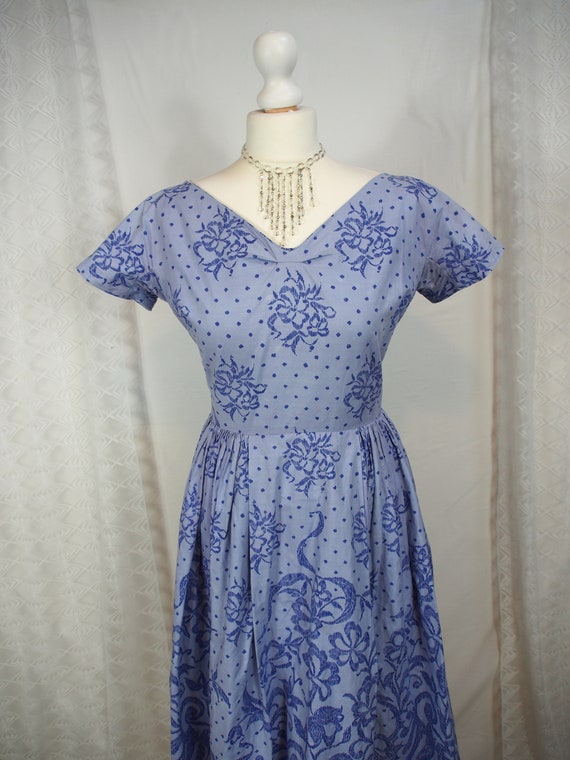 Gorgeous 1950s pale blue floral fit and flare dre… - image 3