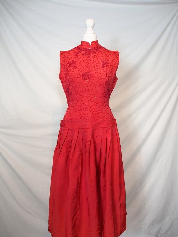 Fantastic 1950s bright coral drop waist dress - image 3