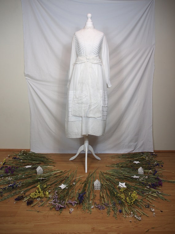 Delicate 1910s Lingerie dress