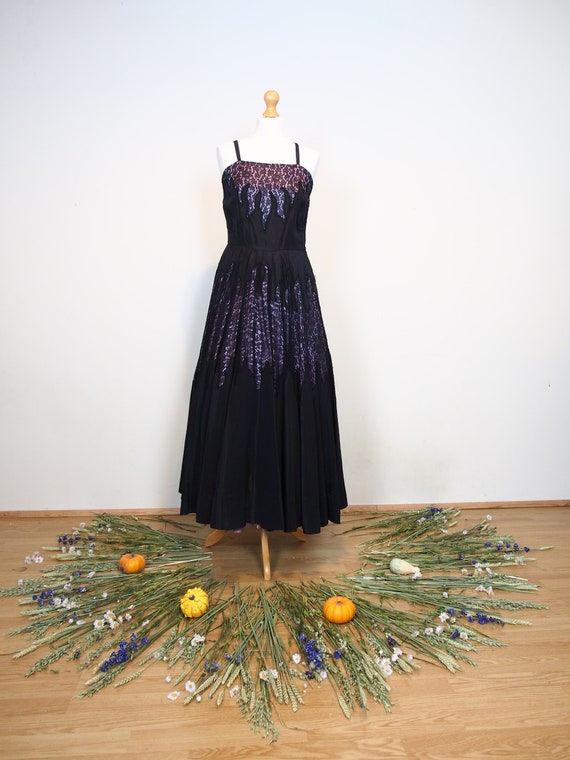 Gorgeous 1950s large black and lilac ball gown - image 2
