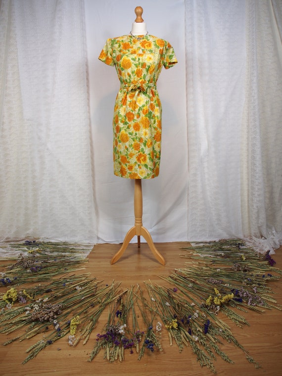 cotton wiggle dress Fabulous 1950's Rose Print Wiggle Dress In Polished Cotton With Cape Sleeves / XS