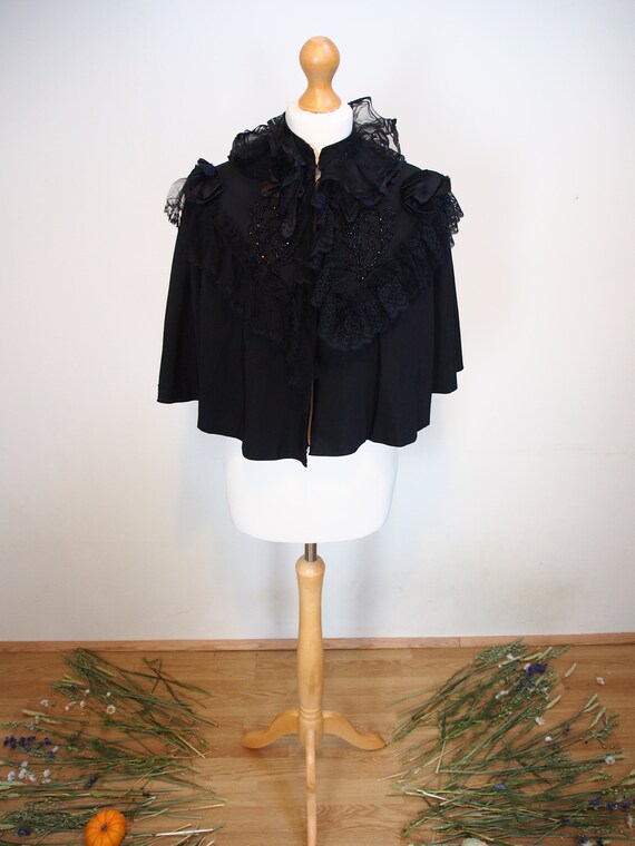 Gorgeous Victorian, 1890s french mourning cape wi… - image 3