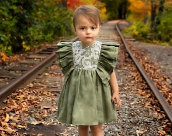 Boho 1st birthday dress, boho first birthday dress, sage green baby dress, sage flower girl dress, boho cake smash dress, sitter outfit girl