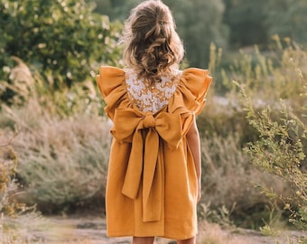 Linen boho flower girl dress with bow, Linen toddler dress, Rustic flower girl dress, First communion dress, 1st birthday dress