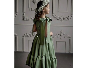 Robe de demoiselle d'honneur bohème vert sauge avec noeud, robe de baptême bohème, robe de demoiselle d'honneur en lin