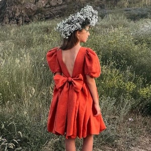 Burnt orange flower girl dress with sash, Terracotta junior bridesmaid dress with bow, Boho flower girl dress with puffy sleeves