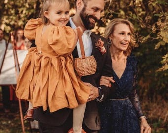 Senf Leinen Blumenmädchen Kleid: Boho Puffärmel Kleinkind Kleid