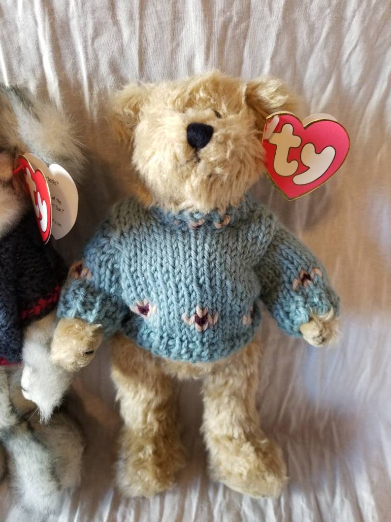 Fairbanks and Skylar Dexter 3 collectible Ty Beanie Bears in clothing