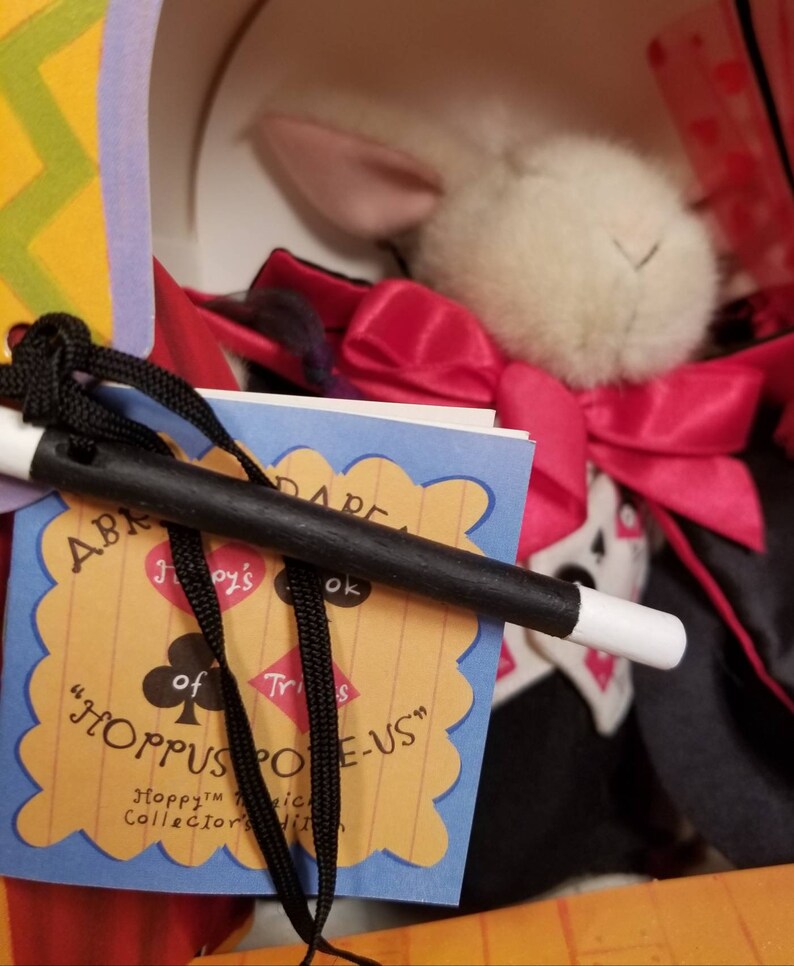 Hoppus Poke-Us Abra Cadabeara Hoppy VanderHare Hoppy Magician Collector/'s Edition