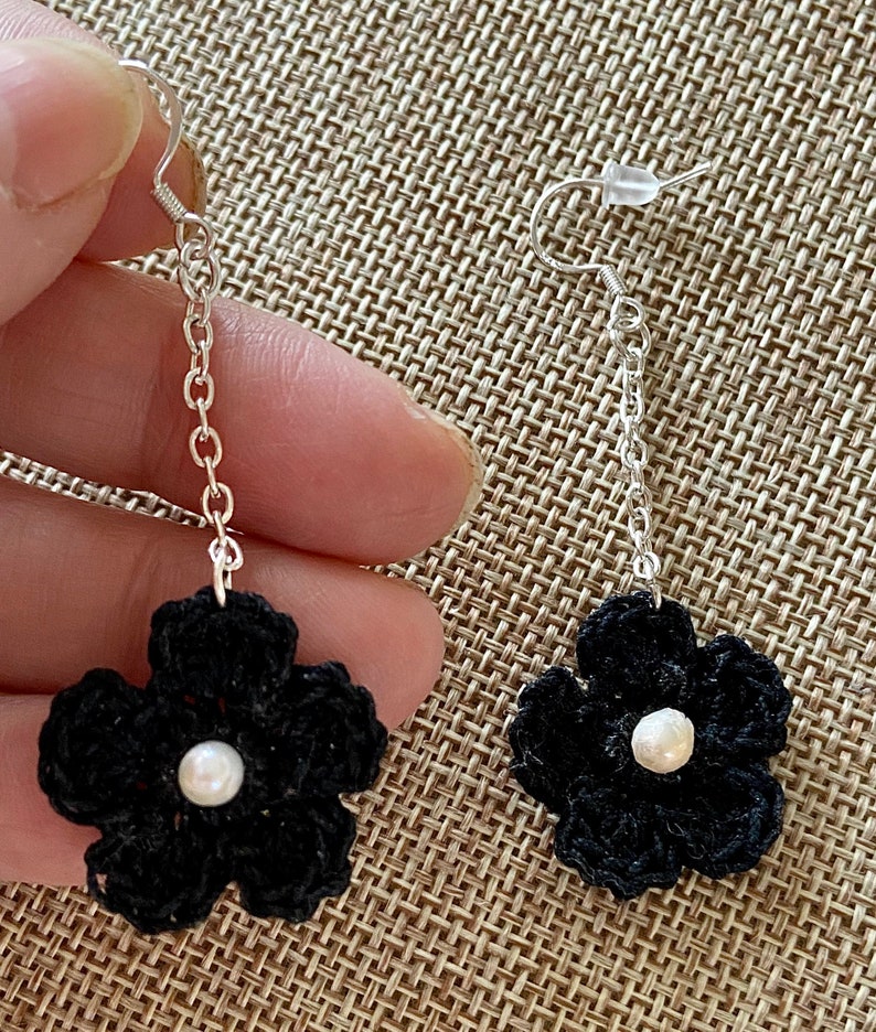 Crochet Flower Pearl Dangle Earrings