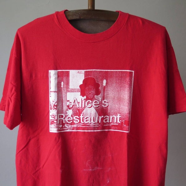 Vintage Arlo Guthrie T Shirt Alices Restaurant Massacree T Shirt Folk Music T Shirt Comedy Film T Shirt Rare Music Tee Vintage Hippie Tee