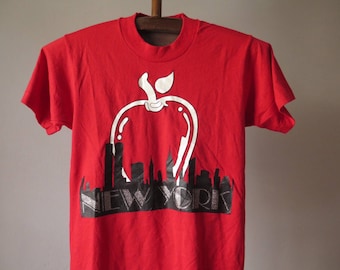 Vintage Big Apple New York City T Shirt  80s -90s Big Apple NYC T Shirt Survival T Shirt New York Broadway Red S Size Single Stitch