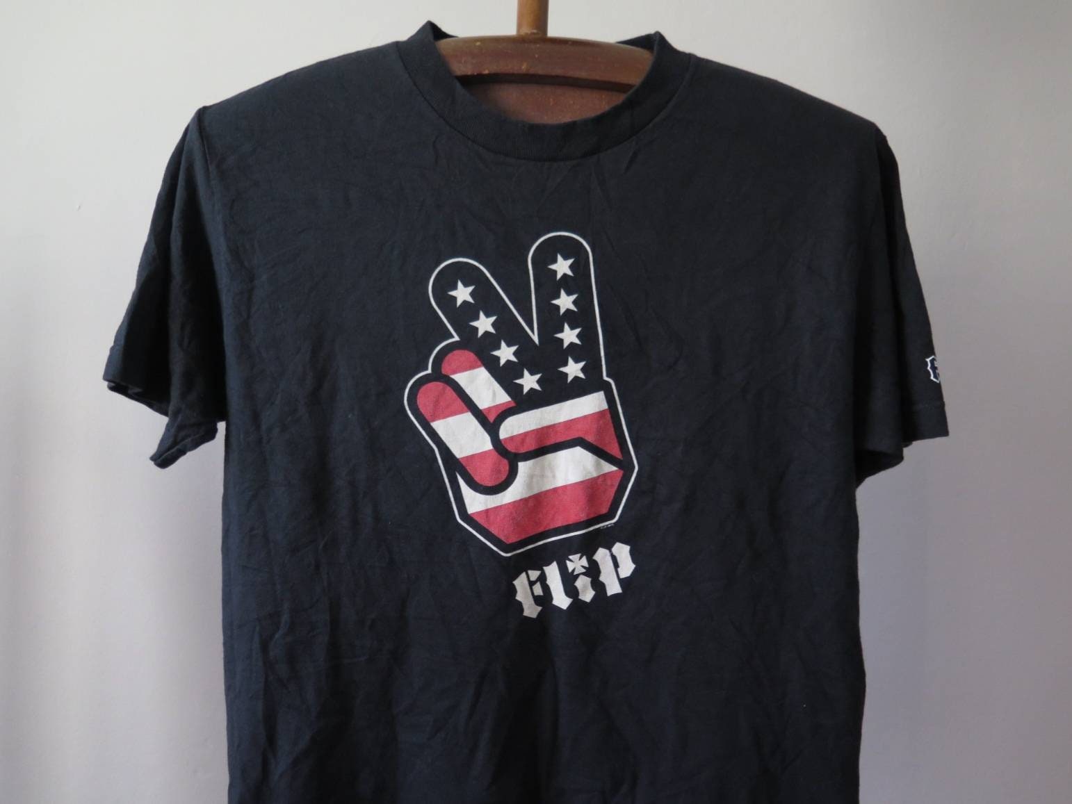 FLIP Skateboard T Shirt Peace Skateboard Fashion T Shirt Black M Size Skate Punk