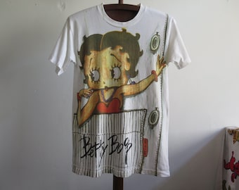 Vintage 90s Betty Boop Overprint T-Shirt: Rare Cartoon Fashion