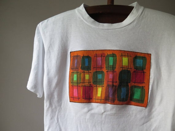 ヴィンテージ手描きアートTシャツ：90年代の幾何学模様Tシャツ - Etsy 日本