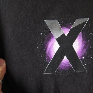 Apple Mac computer IT iOS X Leopard vintage tee technology software program T-shirt