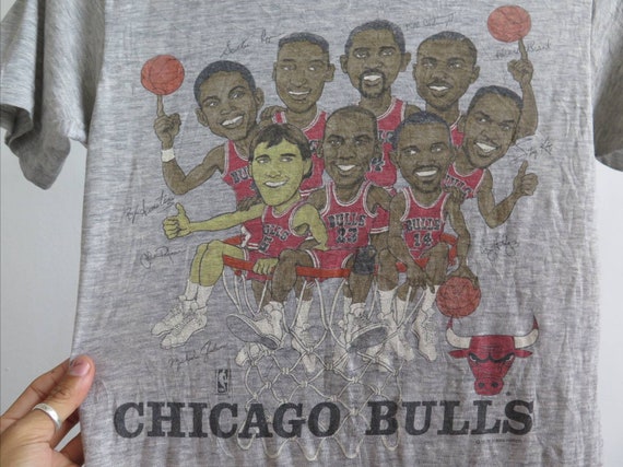 ヴィンテージ 80年代 シカゴ ブルズ Tシャツ：NBA カリカチュア T