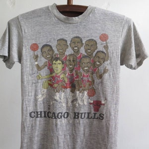 Vintage Chicago Bulls T Shirt NBA Caricature Tee Chicago Bulls Hoop Soft Thin 80s Basketball T Shirt Michael Jordan S size Rare