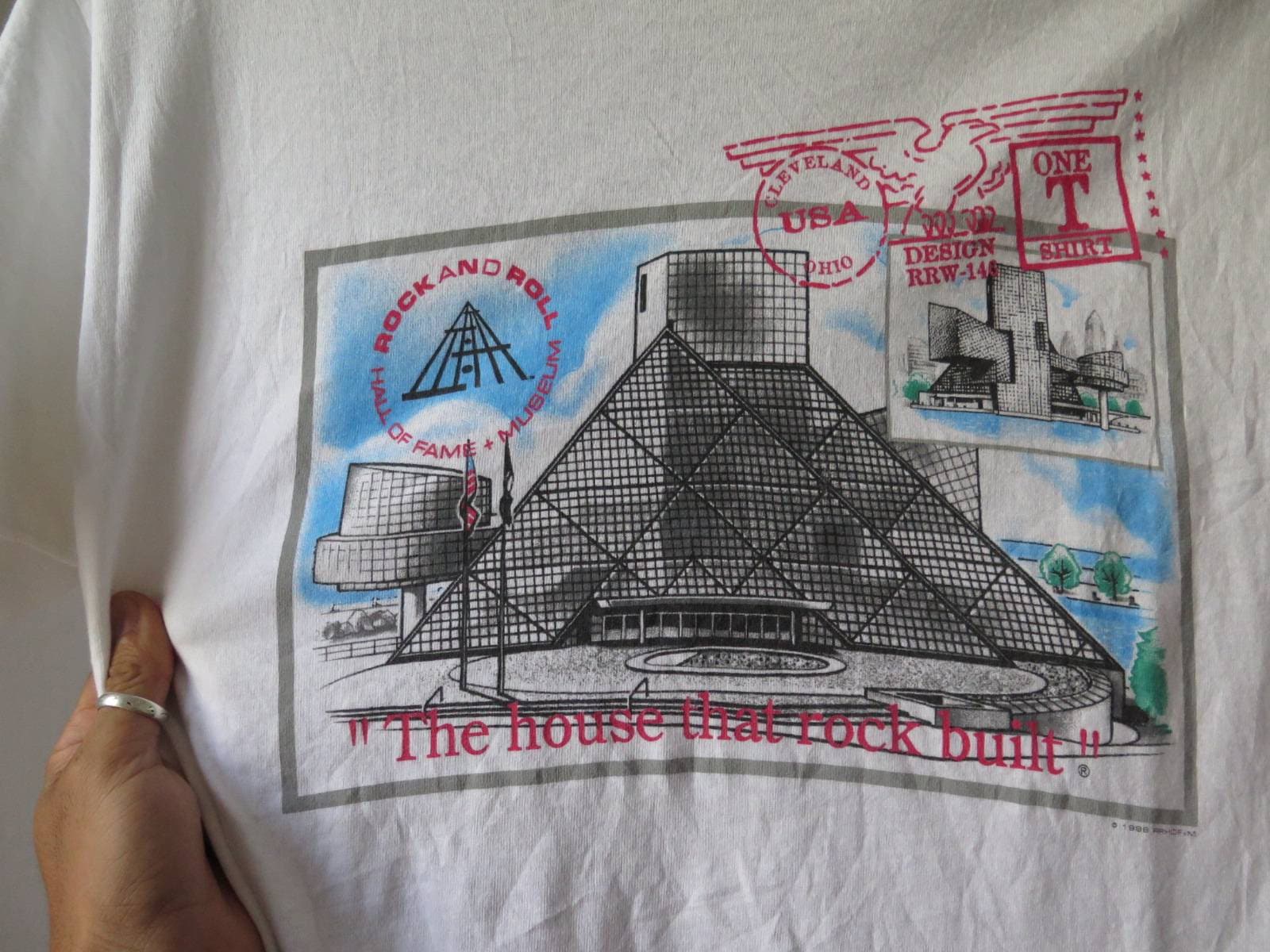 Roll Hall of Fame T Shirt Vintage Rock 