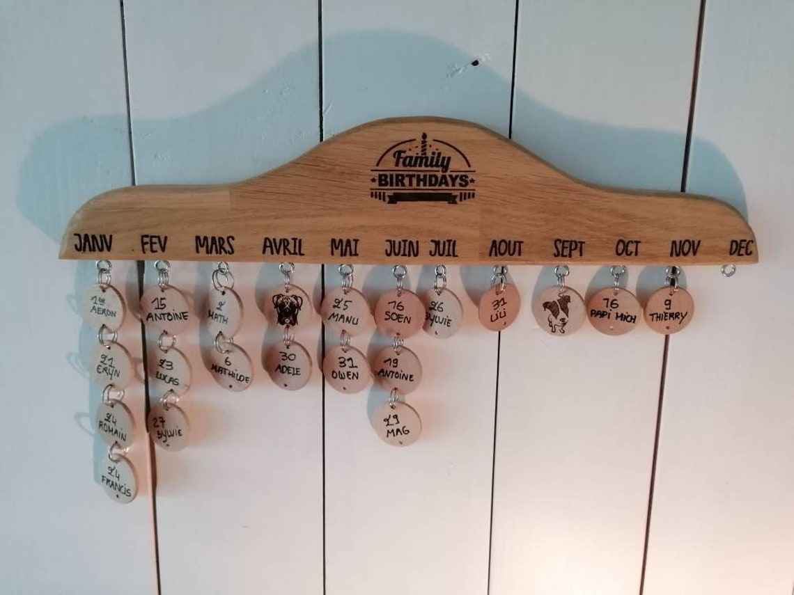 Calendrier perpétuel bois / cadeau en bois / décoration murale