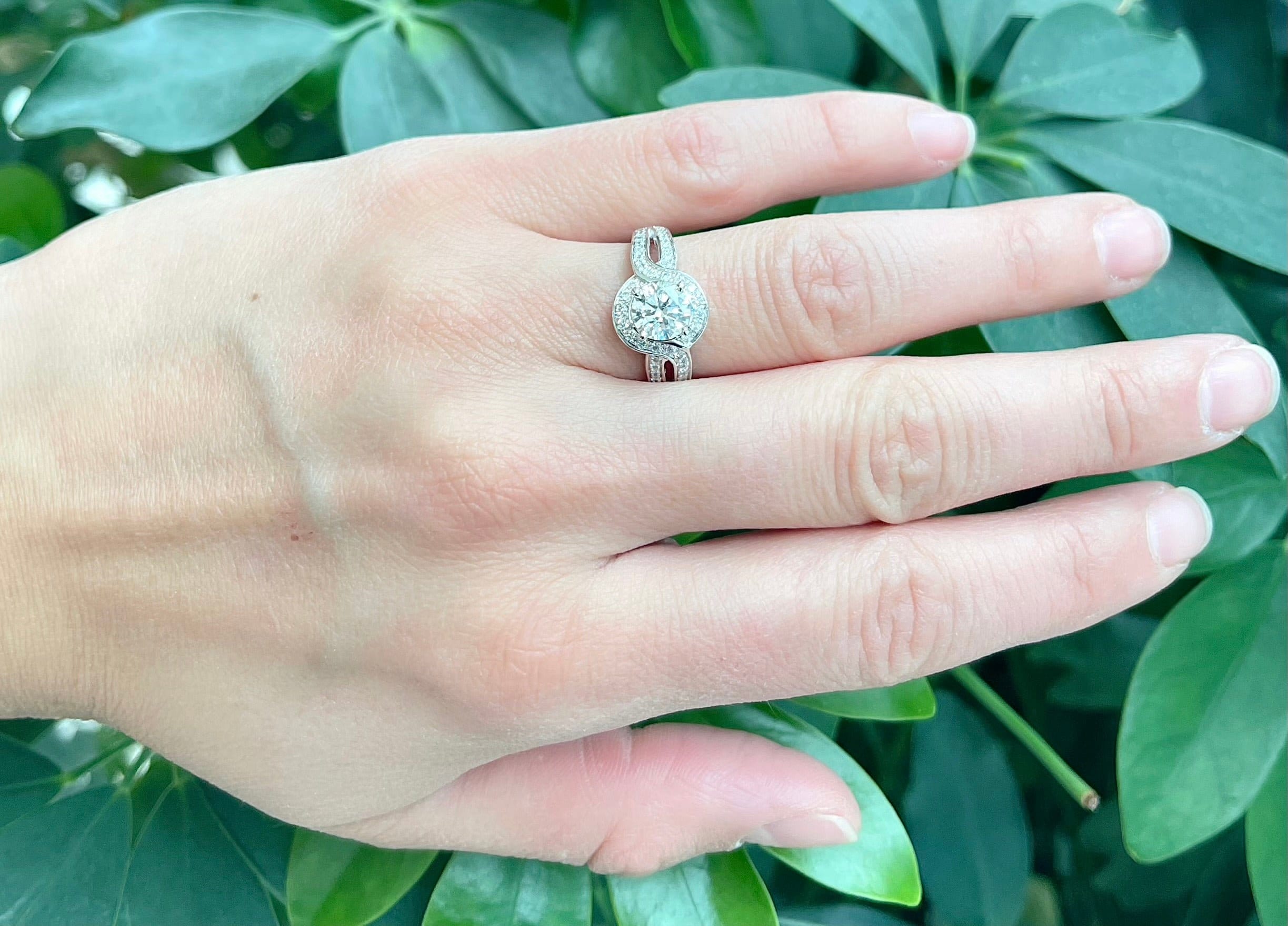 14K White Gold 1.63cttw Diamond Halo Engagement Ring Size 6.5