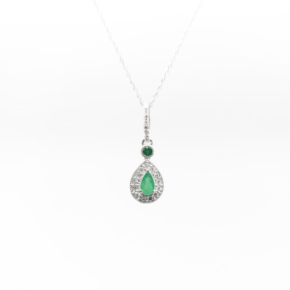 10K White Gold Genuine Emerald 