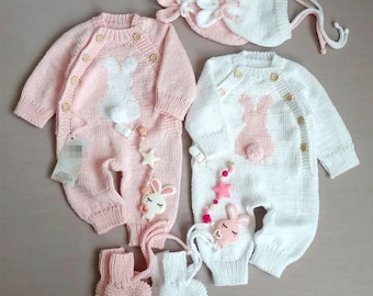 Newborn Neutral Baby Coming Home Outfit | Knit Baby Clothes | Unisex Baby First Outfit | Newborn Gift | Baby Hospital Outfit Gender Neutral