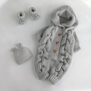Strampler gestrickt für Babys 0-3,3-6,6-9,9-12 Monate alt,zur Entlassung aus dem Krankenhaus,zum Spaziergang.Warme Baby Latzhose.