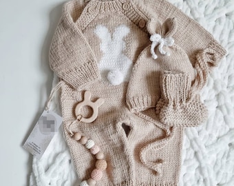 Newborn Neutral Baby Coming Home Outfit | Knit Baby Clothes | Unisex Baby First Outfit | Newborn Gift | Baby Hospital Outfit Gender Neutral