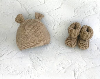 Baby teddy hat and booties set. Crochet heart hat.Knitted Baby Booties, Baby Shoes Newborn Socks,Gift for Baby.Ready to ship Gender Reveal