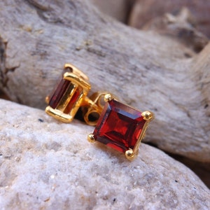Natural Garnet Stud Earrings, Dainty Minimalist Earrings, 18k Gold Plated Silver, January Birthstone, Delicate Simple Earrings, Gift Women