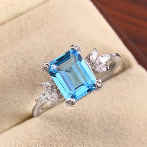 Sky Blue Topaz Ring, Delicate Statement Ring, Dainty Stacking Ring, 925 Sterling Silver, Handmade Promise Ring, Alternative Engagement Ring