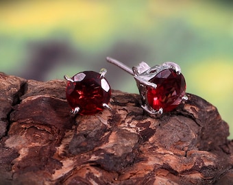 Natural Garnet Earrings,Garnet Stud Earrings,Dainty Minimalist Earrings,Tiny Statement Earrings,Gift for Women Her Mom,925 Sterling Silver