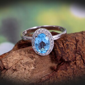 Sky Blue Topaz Ring,Stacking Ring,Dainty Minimalist Ring,Vintage Rings for Women,Bohemian Halo Ring,925 Sterling Silver,Anniversary Gift Her