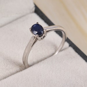 Blue Sapphire Ring, Tiny Stacking Ring, Dainty Thin Ring, Simple Vintage Ring, Minimalist Promise Ring, Gift for Her Mom,925 Sterling Silver
