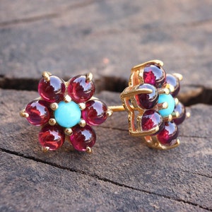 Turquoise Garnet Earrings, Flower Stud Earrings, Statement Earrings, 18k Gold Plated Silver, Cluster Earrings, Delicate Earrings, Gift Women