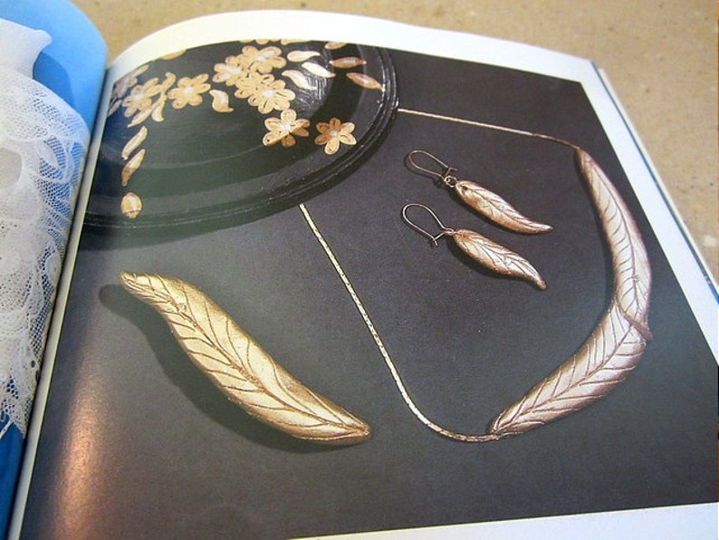 Exquisite Costume Jewelry modeled 1989 Jewelry manufacture handmade Handmade modeling magazine book vintage