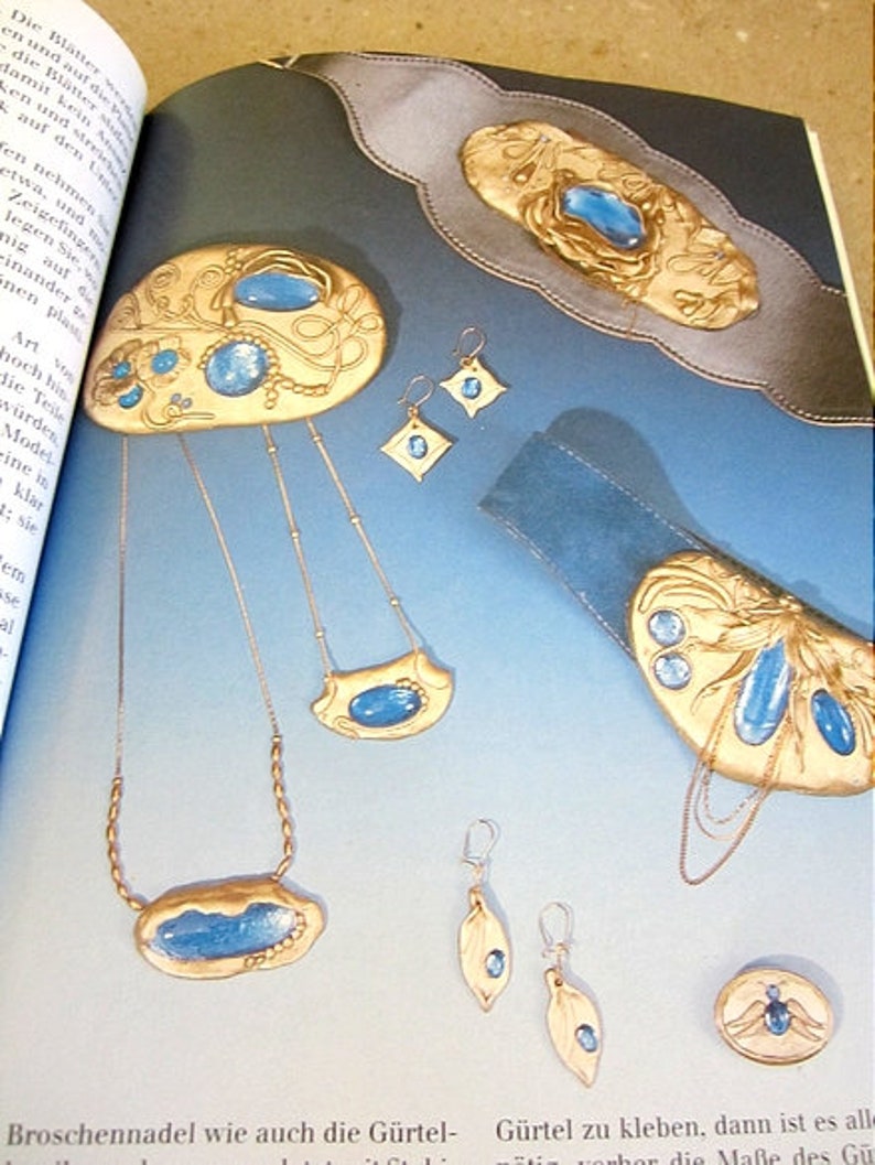 Exquisite Costume Jewelry modeled 1989 Jewelry manufacture handmade Handmade modeling magazine book vintage