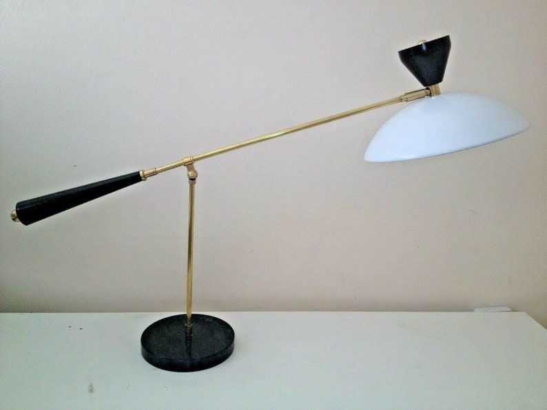 cantilever table lamp