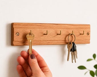 Minimalist Key Rail, Simple Oak Key Rack with 5 Hooks, Wall Mounted Key Holder, Wood Wall Hooks