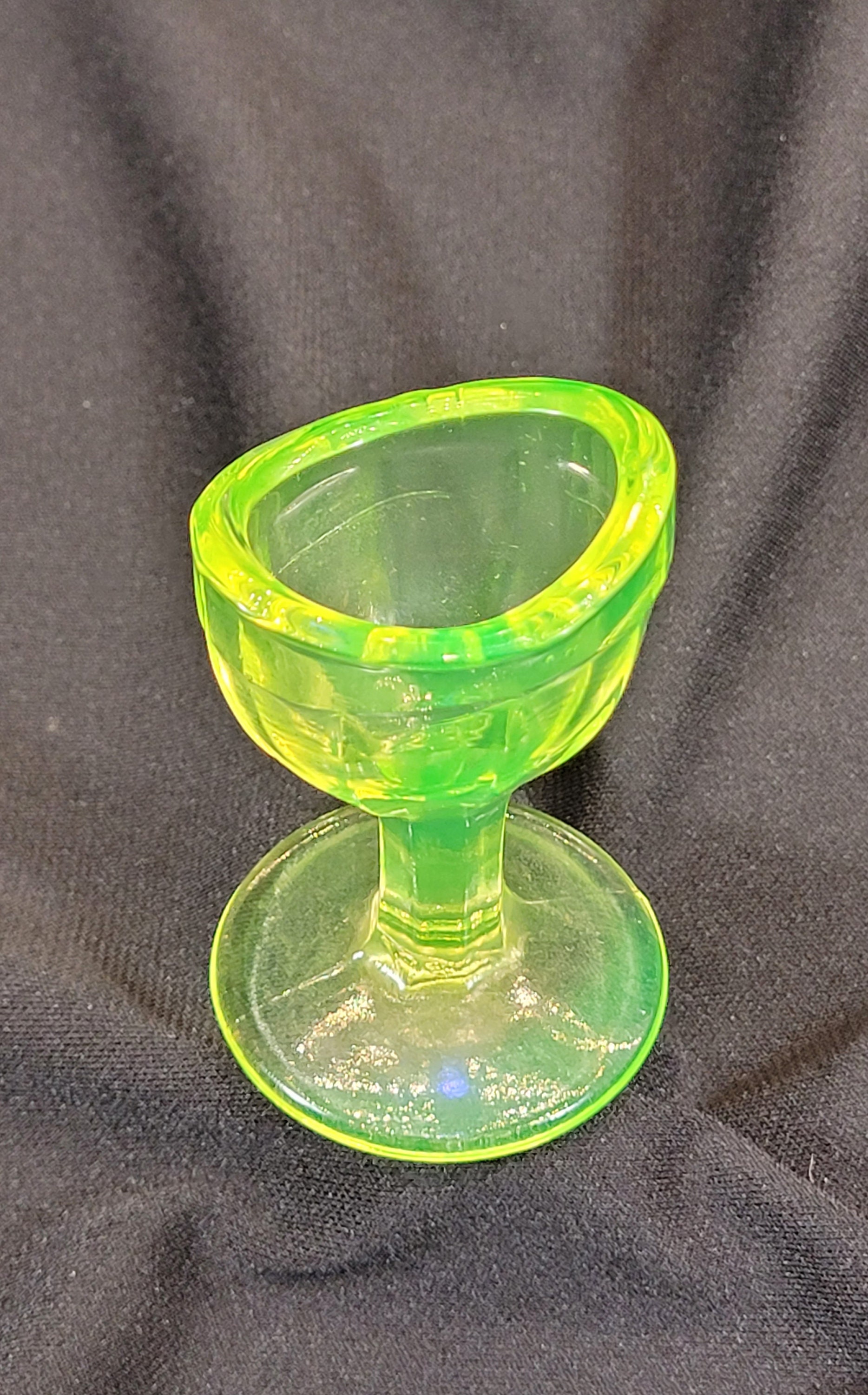 Antique/vintage Uranium Glass Eye Wash/bath/rinse Cup, C. 1930 Etsy