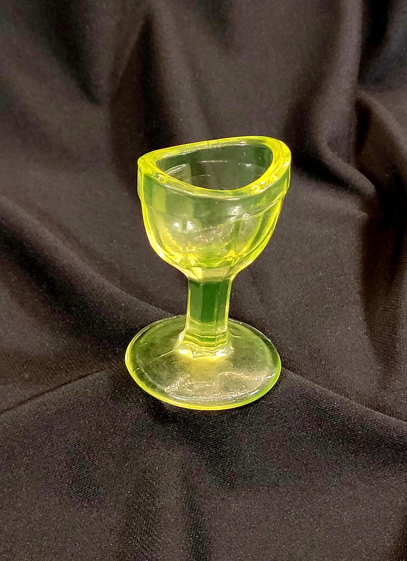 Antique/vintage Uranium Glass Eye Wash/bath/rinse Cup, C. 1930 Etsy