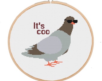 Pigeon-Cross Stitch Chart également disponible en A4 Brillant Imprimé
